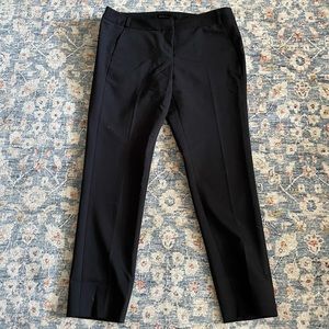 VGUC Amanda & Chelsea size 8 black ankle length dress pants